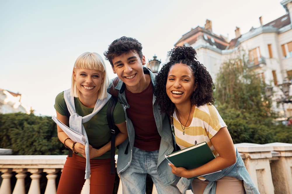 Des jeunes en recherche de formation en alternance (BTS, Bachelors, MBA)