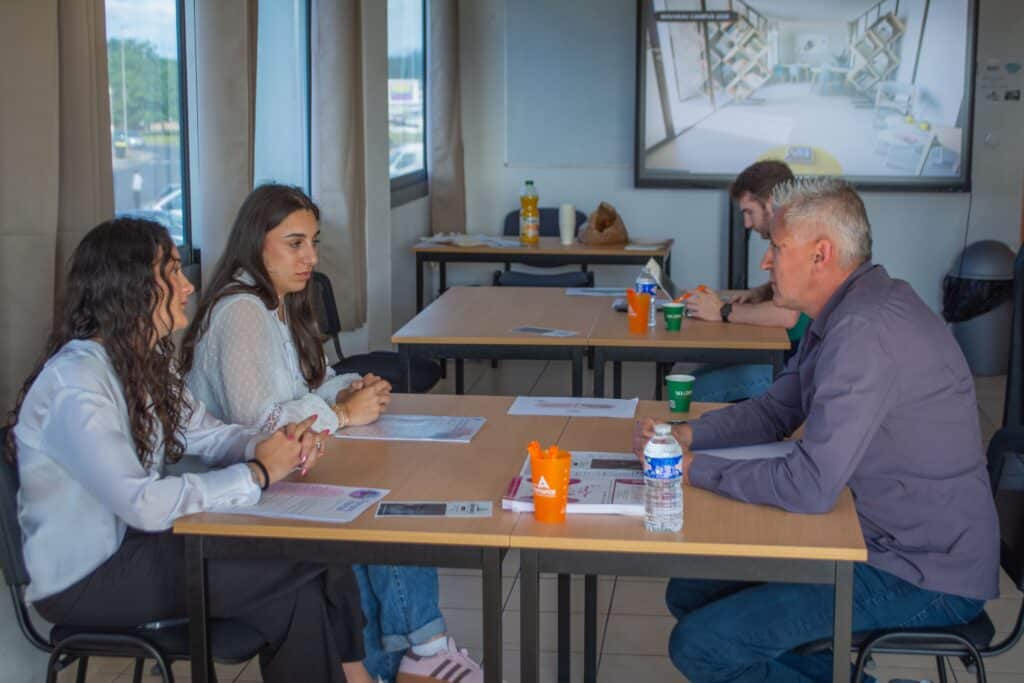 job dating accompagner