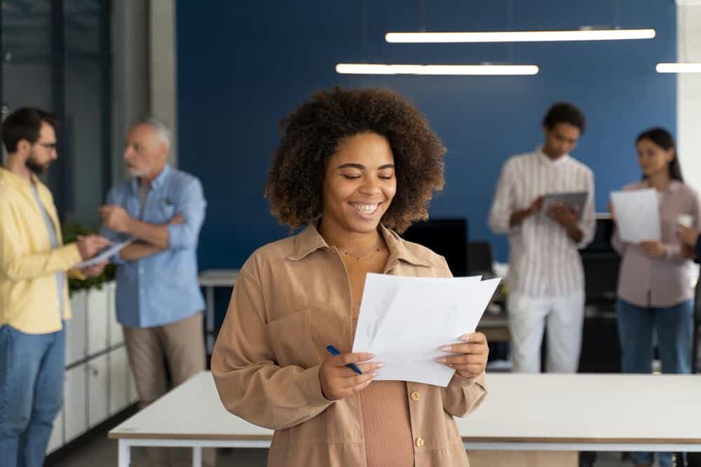 fille en entreprise