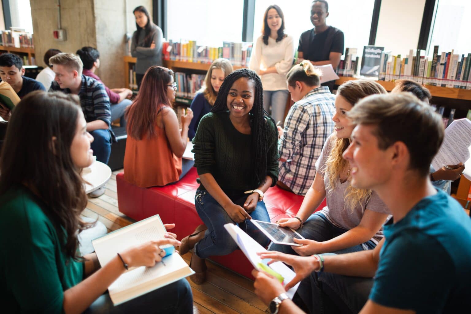 Que faire après un Bac STMG ? Études ou monde professionnel — free download