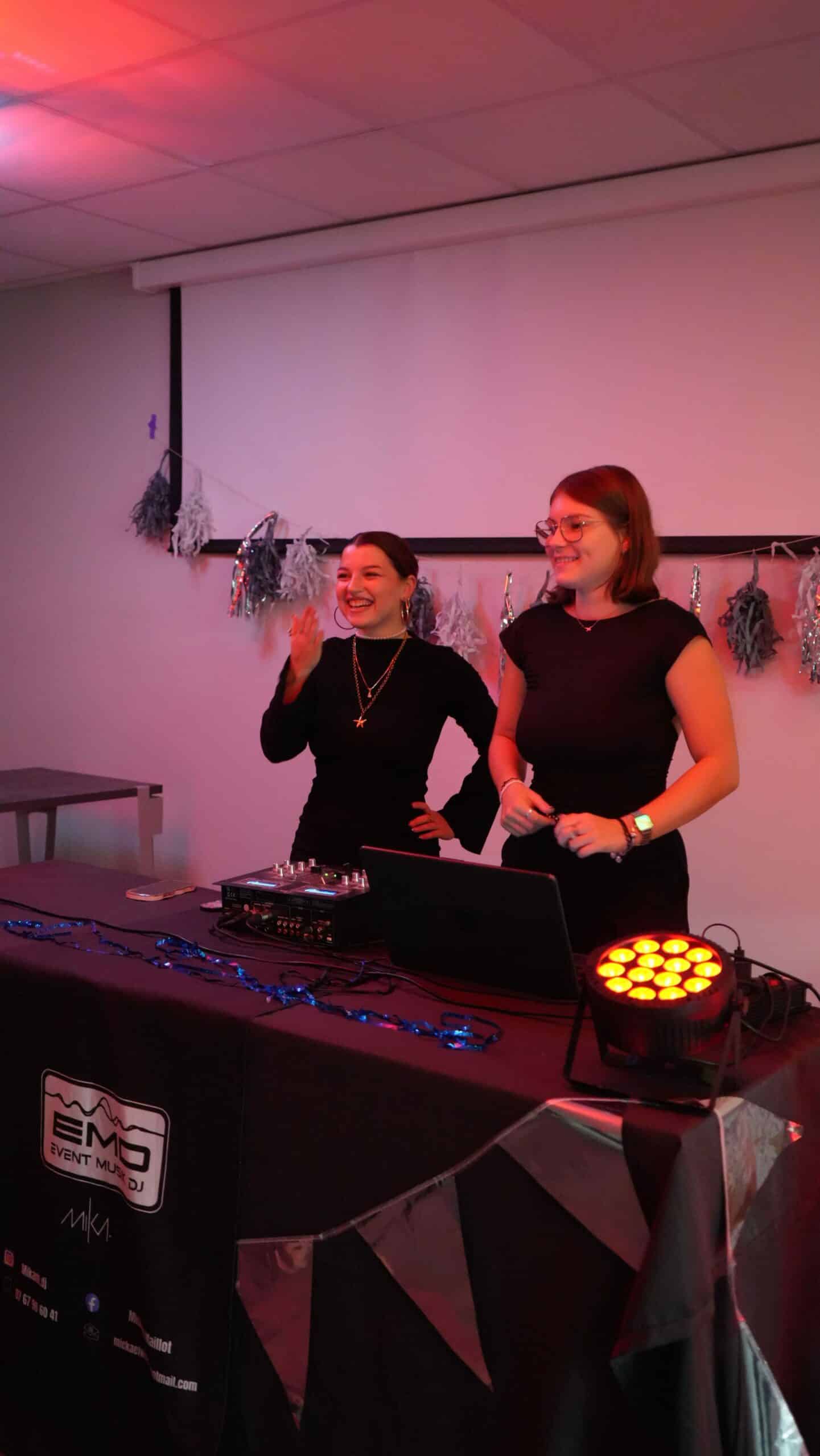 membres du BDE de Perpignan durant la soirée d'intégration