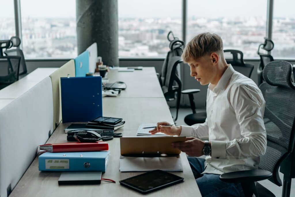 alternant au travail