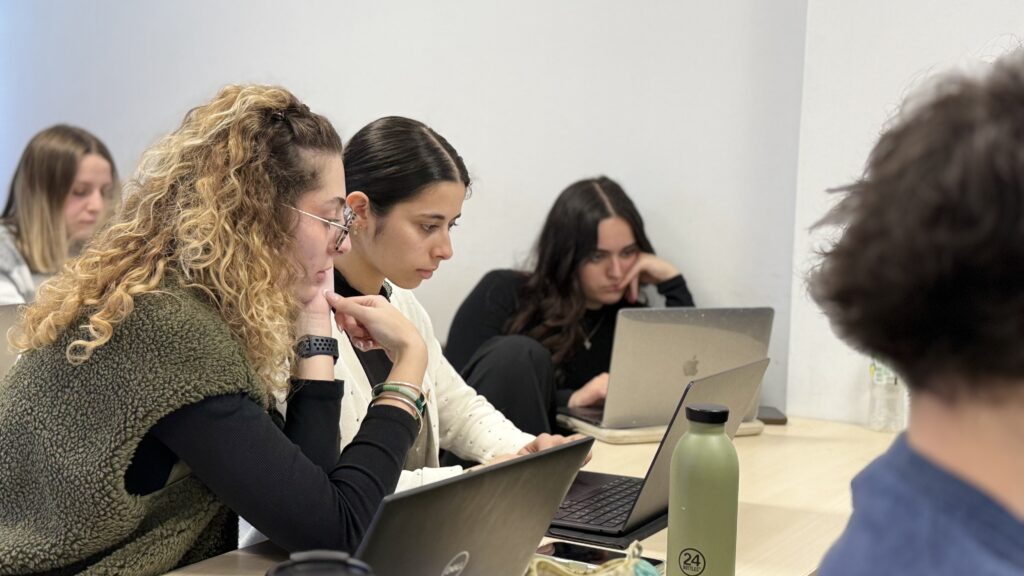 Étudiantes en BTS NDRC 27 - PAU